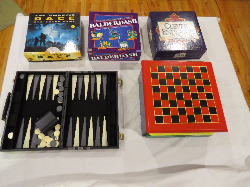 lot 322 image: Lot of 5 Boardgames