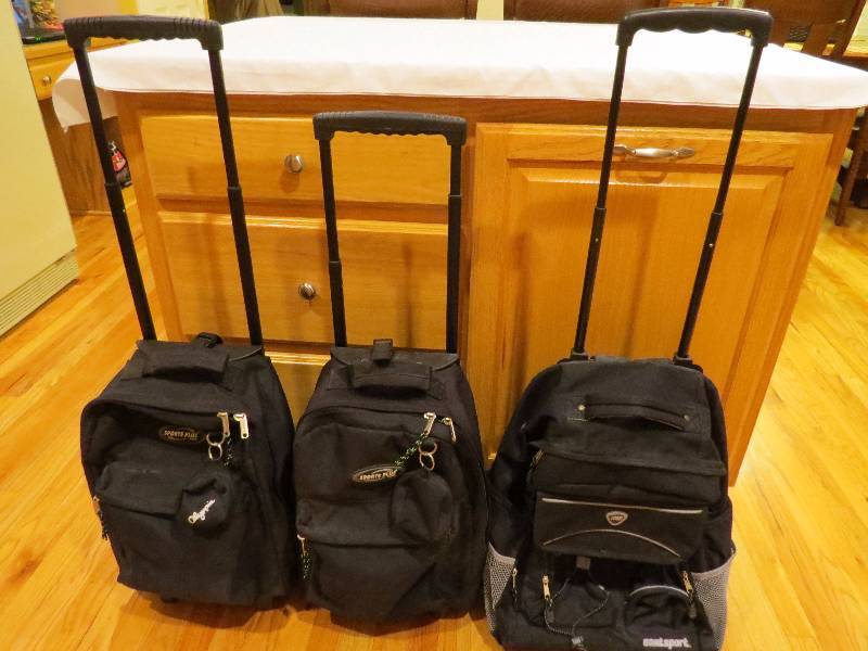lot 326 image: Lot of 3 Backbacks on Wheels