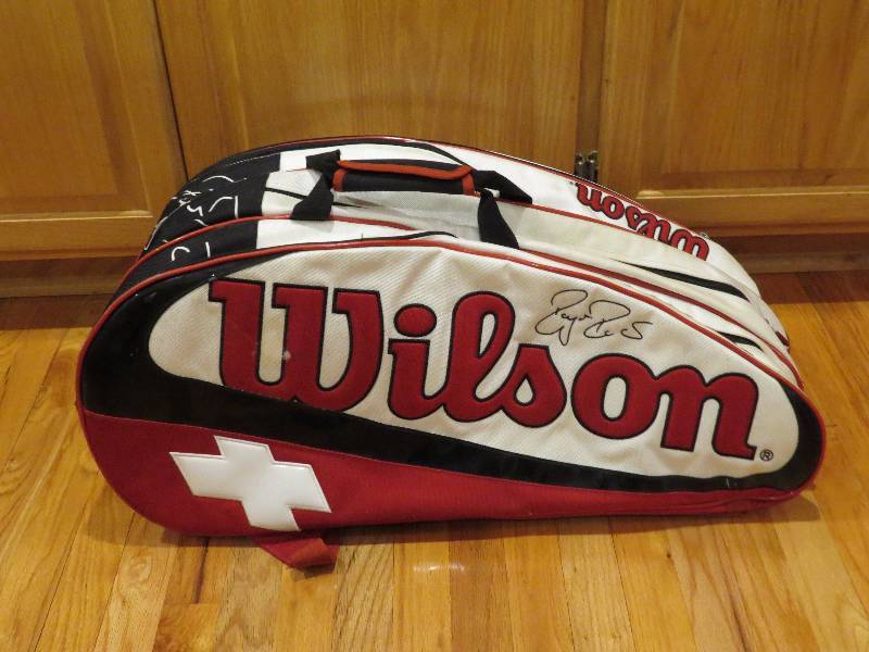 lot 327 image: Wilson Team Tennis Racquet Bag