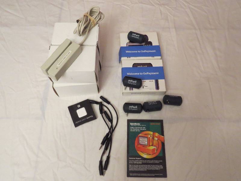 lot 373 image: Lot of Credit Card Readers
