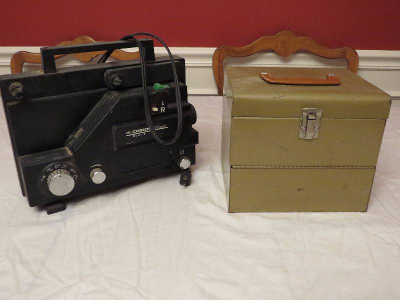 lot 375 image: Vintage 8mm Projector