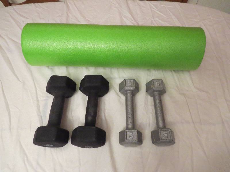 lot 389 image: Lot of Exercise Equipment
