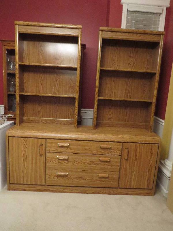 lot 398 image: 3-Piece Wood Laminate Dresser