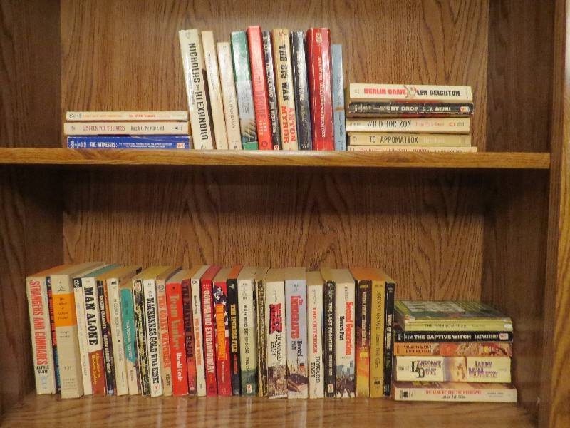lot 404 image: Lot of Paperback Books - history, war, westerns