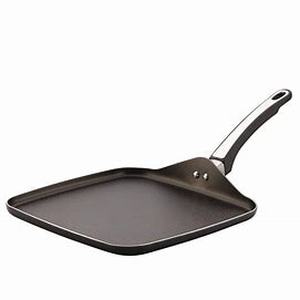 lot 45588 image: Faberware Square Skillet
