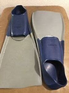 lot 45625 image: Speedo XXL Swim Flippers