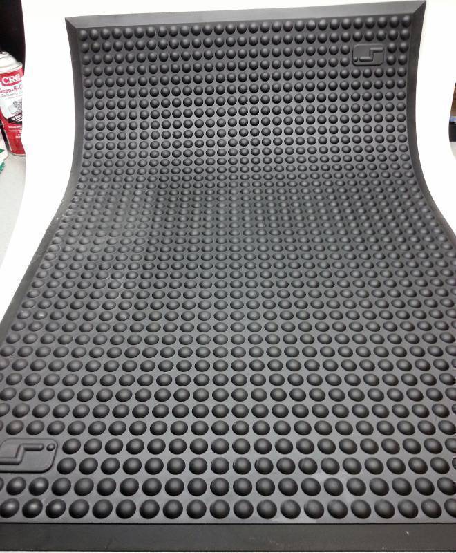lot 9006-2 image: Racecar trailer machine work shop shipping bench on your knees Anti Fatigue Mat.