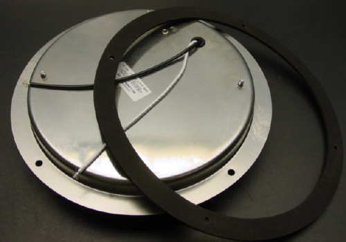 lot 9009 image: New single bright aluminum 9 RV camper pickup trailer interior exterior light.