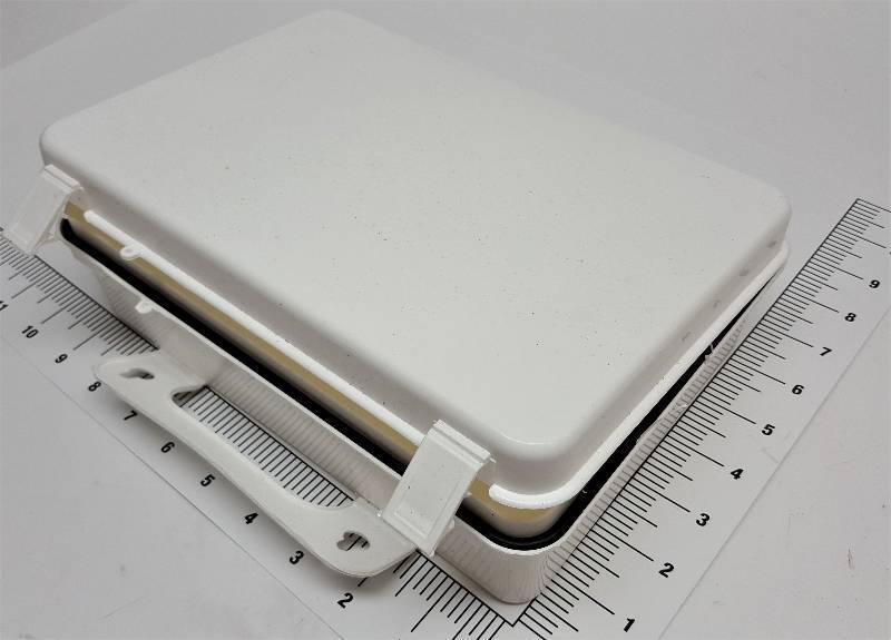 lot 7595 image: New and no idea what this water tight plastic box was designed for.  Measures 10 X 7 X 3 deep.