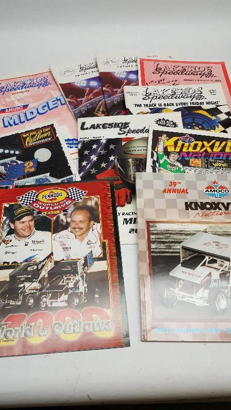 lot 7483 image: 10 cool old circle track racing programs World of Outlaws series and the 39th Knoxville Nationals are a couple