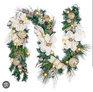 lot 96 image: 6ft LED Champagne Garland