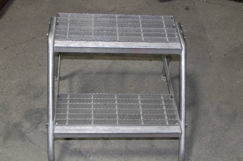 lot 2015 image: Aluminum 2 step Stool