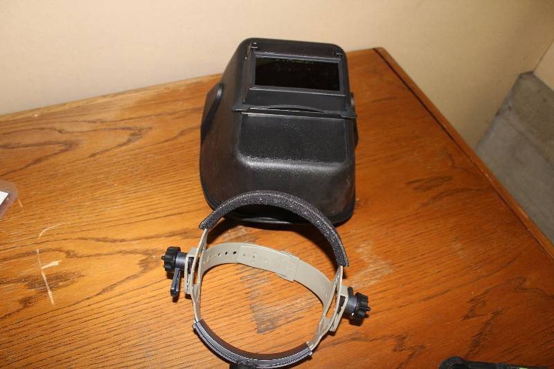 lot 2030 image: Welding Helmet