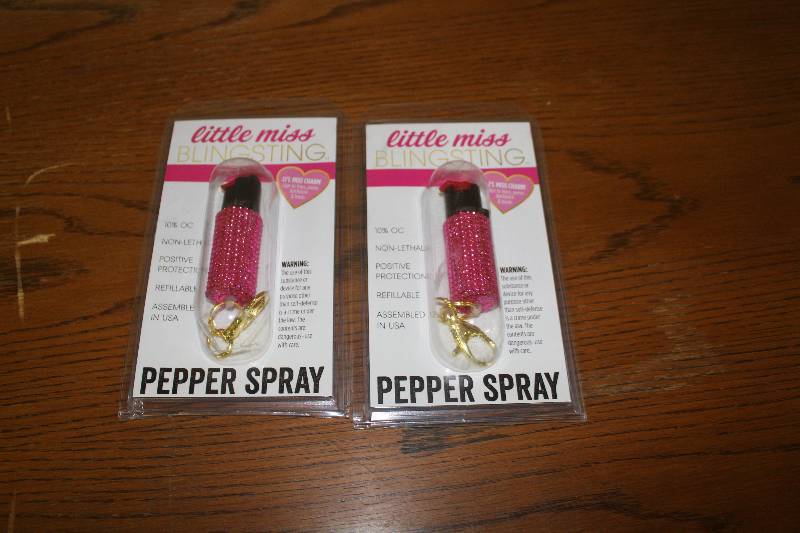 lot 2032 image: Pepper Spray