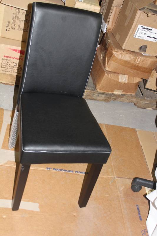 lot 2036 image: Dinning Chair