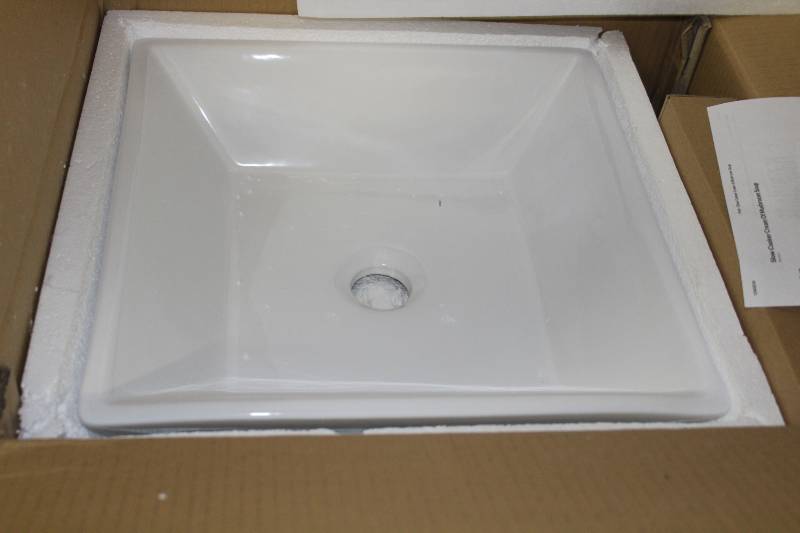 lot 2040 image: Ceramic Vessel sink Set
