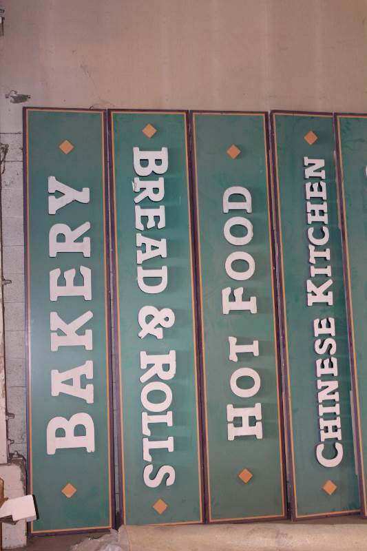lot 2053 image: Signage