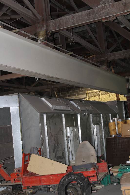 lot 2076 image: Paint Booth