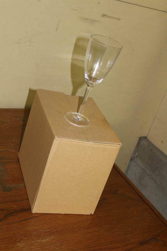 lot 2110 image: Wine Glasses