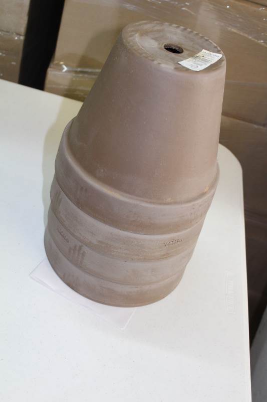 lot 2139 image: Planters