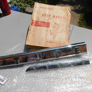 lot 8020 image: Studebaker 1948-58 Manual & Hood Ornaments