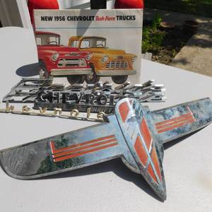 lot 8025 image: Antique Chevy Collection