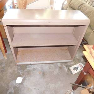 lot 8038 image: Vintage Metal Shelving Unit