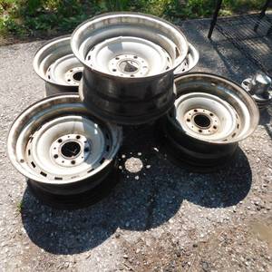 lot 8008 image: Chevolet Wheels & Caps