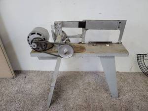 lot 388 image: Homemade machine wbelt driven