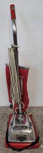 lot 390 image: Quick kleen vacuum