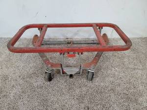 lot 409 image: Raymond products 2001 Office furniture desk dolly lift