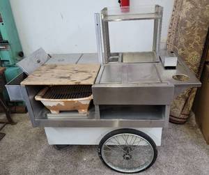 lot 420 image: Hot dog cart stainless steel waccessories