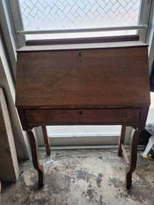 lot 425 image: Vintage small wood secretary desk