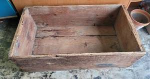 lot 429 image: Vintage wooden box