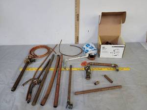 lot 481 image: Copper pieces & elbows