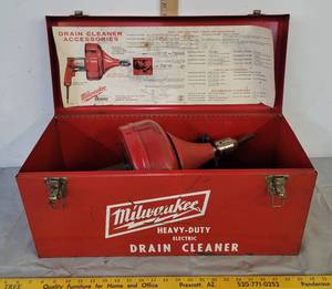 lot 485 image: Milwaukee heavy-duty electric drain cleaner