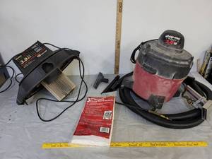 lot 492 image: 16 Gal craftsman shop vac top pieces & shop vac 2.0 HP wvacuum house with air hose
