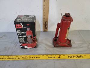 lot 507 image: (2) Bottle jacks 3 & 2 Ton