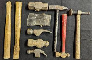 lot 659 image: Tool Heads and Handles.