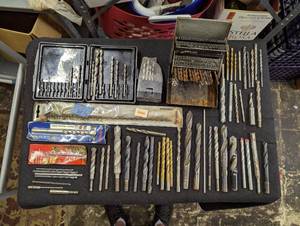 lot 667 image: Assorted Drill Bits.