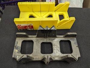 lot 682 image: ACE 12 Mitre Box