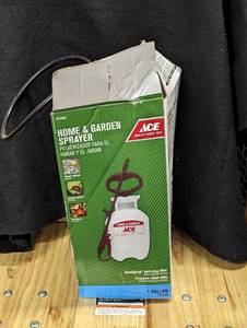 lot 683 image: Ace Home & Garden Sprayer 1 Gallon