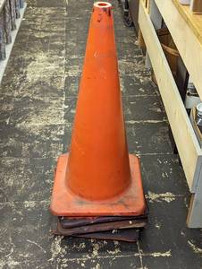 lot 793 image: 4 Traffic Cones