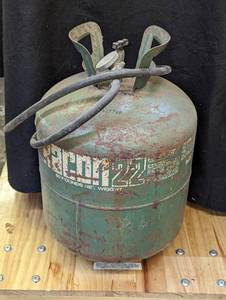 lot 731 image: Vintage Racon 22 Refrigerant Tank