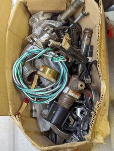 lot 733 image: Assorted Plumbing Items.