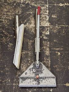lot 752 image: Tak-Trak Carpet Stretch Easy.