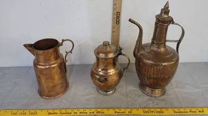 lot 541 image: Antique copper jug whandle  copper pitcher