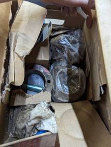 lot 771 image: Assorted mechanical parts.