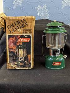 lot 781 image: 1981 Model 220 Coleman Lantern and box.