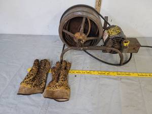 lot 557 image: Fabricated air pedal w10 hose fits